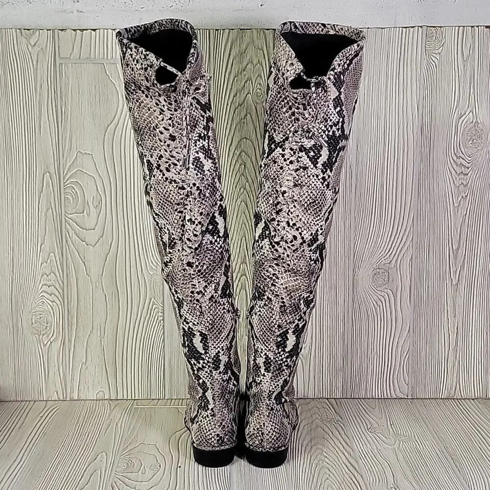 Marc Fisher Grey Snakeprint Knee High Zip Up Boots Womens Size 7 NEW